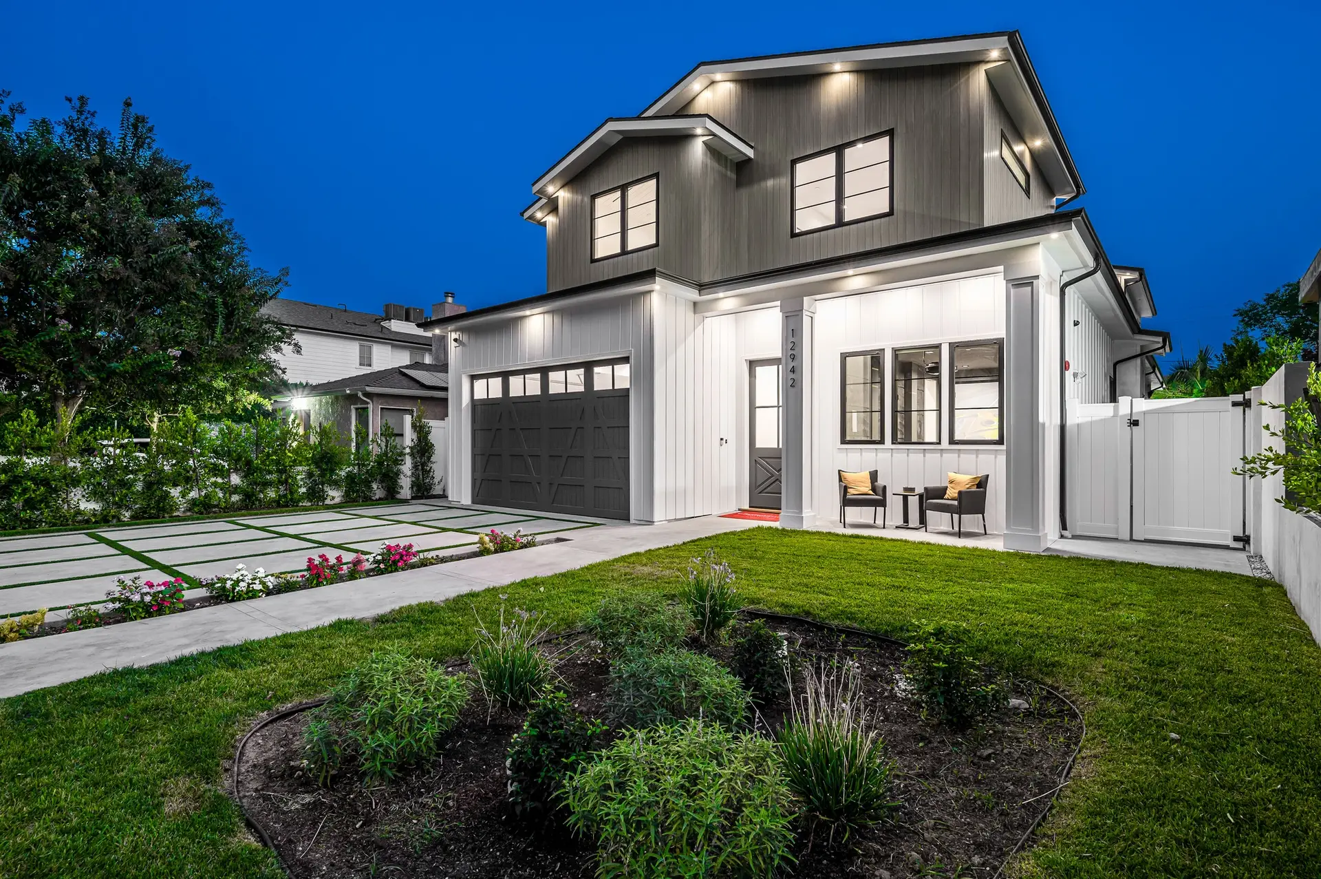 Exterior view of a contemporary new home in Los Angeles.